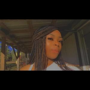 Meet your Posher, Keonna